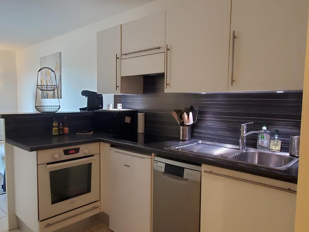 Le Capitole T2 35m2 Climatise Balcon Apartment Frejus