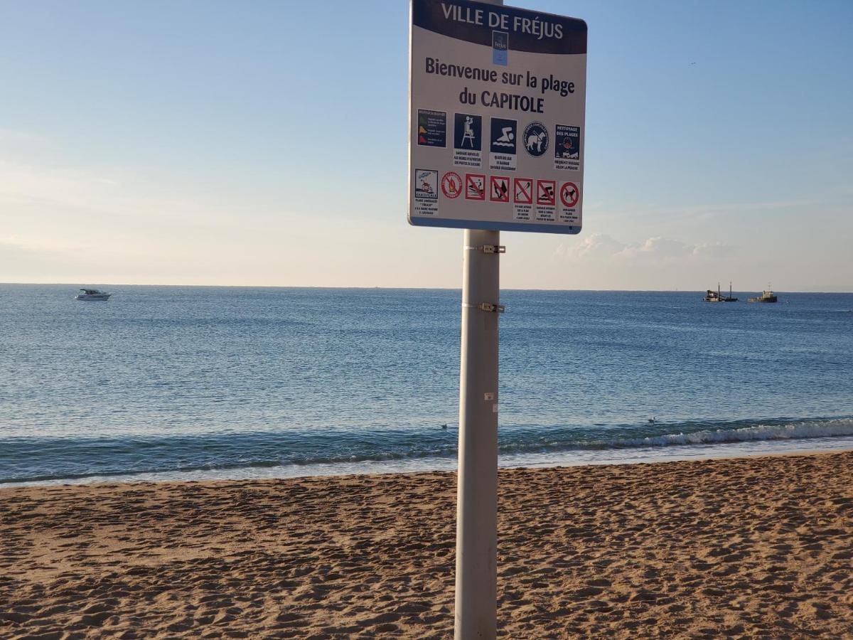 Apartment Le Capitole T2 35m2 Climatise Balcon Frejus