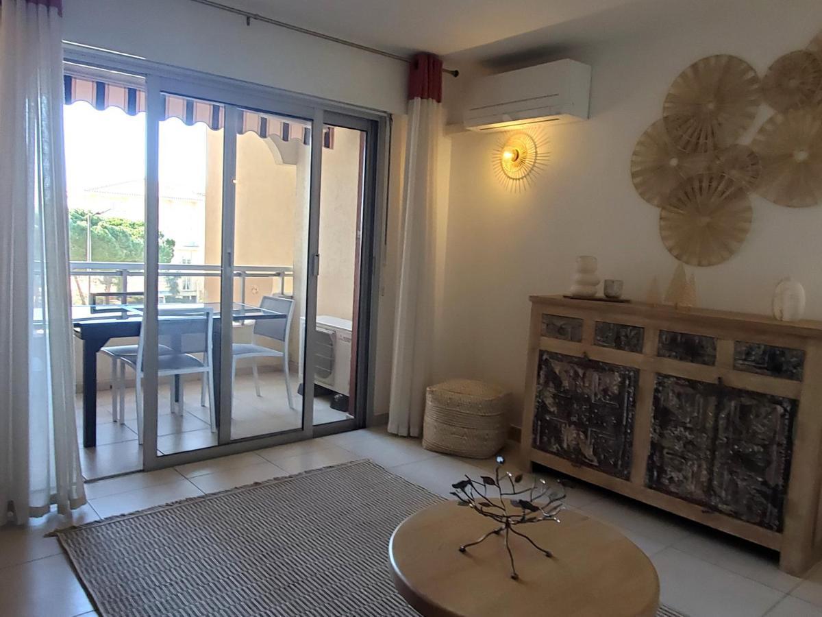 Le Capitole T2 35m2 Climatise Balcon Apartment Frejus